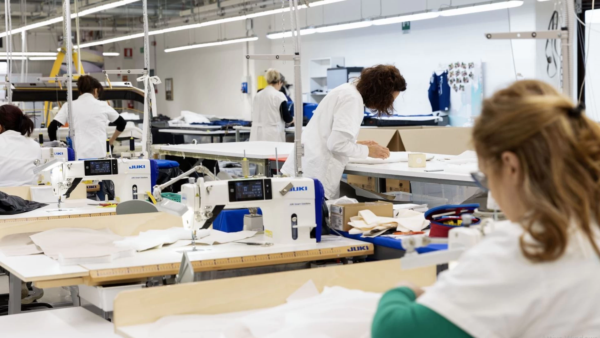 Chieti: Dylon Bond Factory, azienda specializzata in semi lavorati, accessori e capi finiti per i piu’ grandi marchi della moda inaugura la propria Academy Interna.